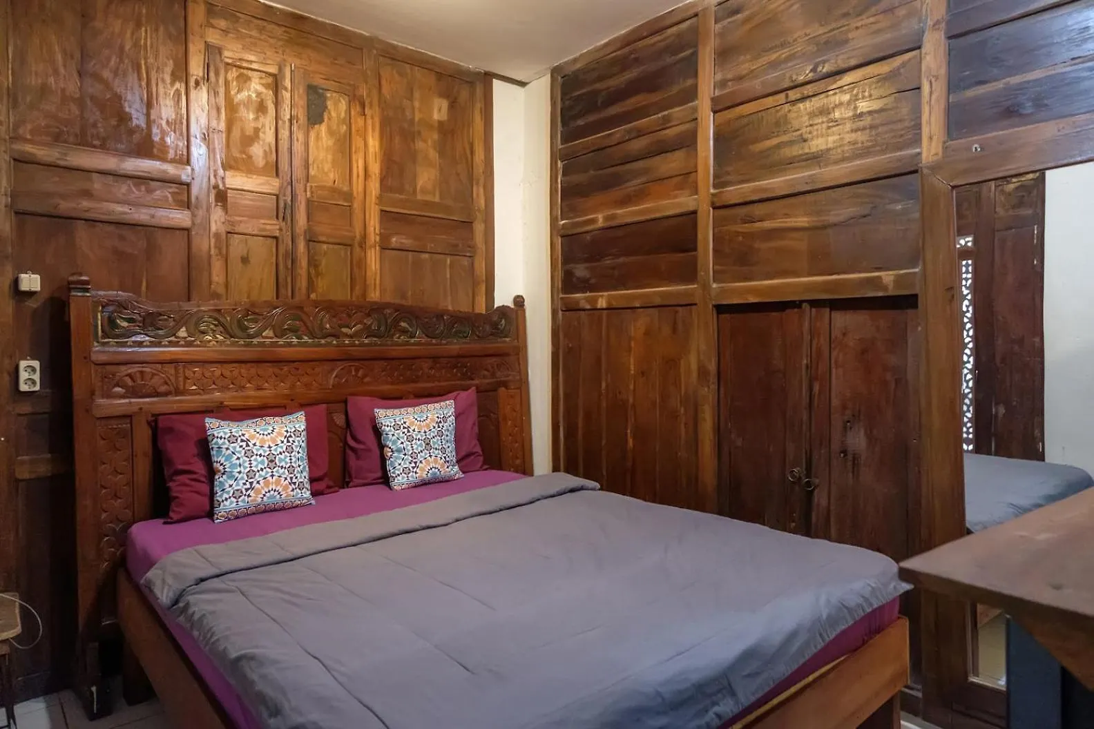 Twospaces Living At Bunga Desa, Jimbaran בית הארחה